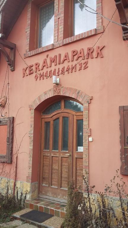 Отель Keramiapark Guesthaus Будапешт Экстерьер фото